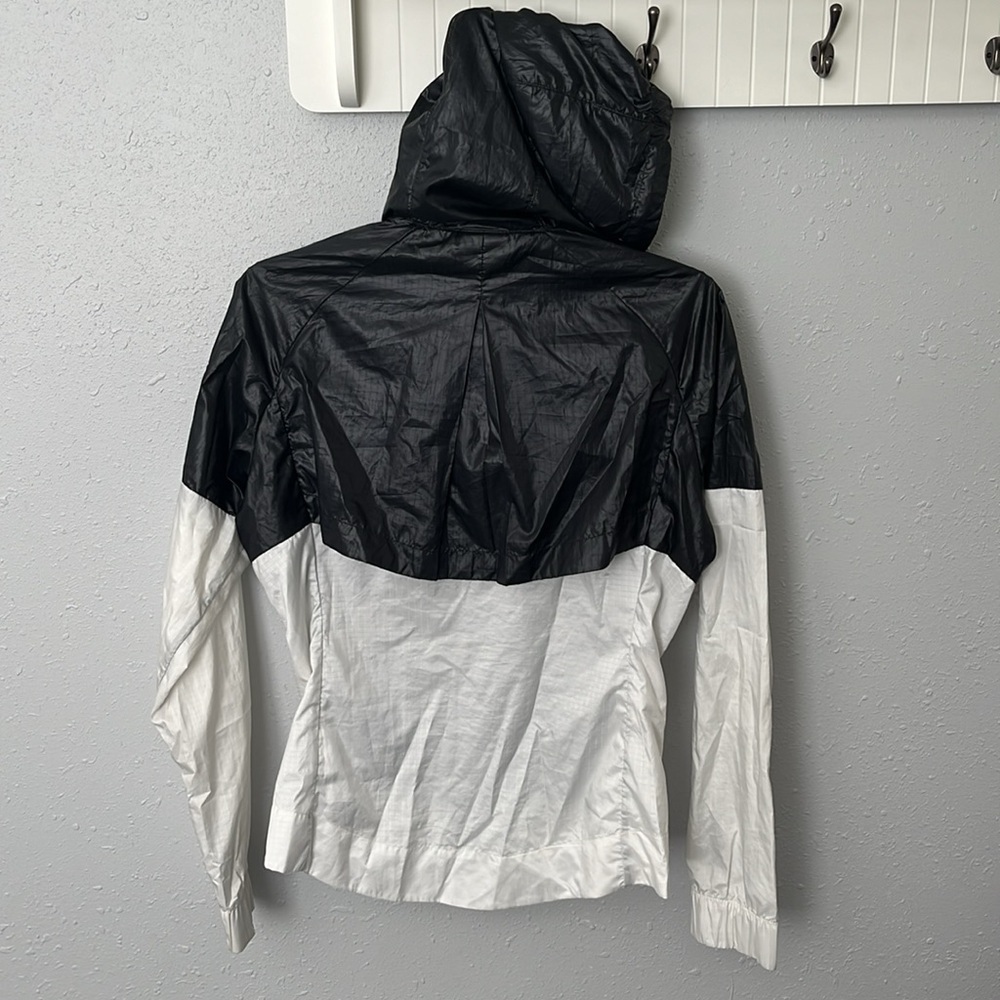 Nike Windrunner Colorblock Jacket - image 5